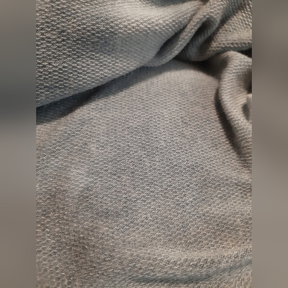 CY Fashion cold shoulder pull over shirt Size medium but fits like an XL - Picture 5 of 8